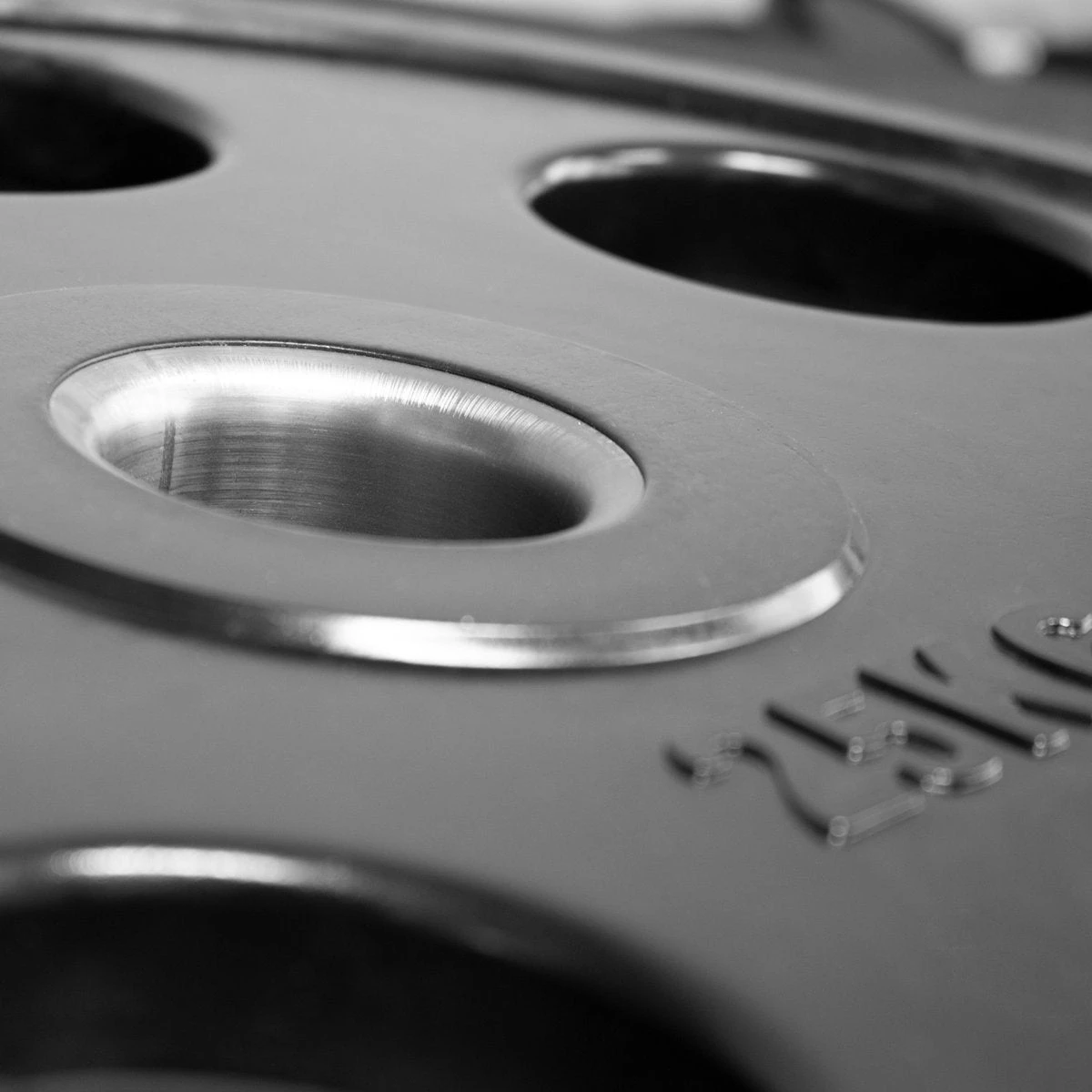 140KG Set - Gummibeschichtete Easy-Grip Hantelscheiben 11 140KG Set - Gummibeschichtete Easy-Grip Hantelscheiben – Bild 9